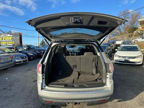 2016 GMC Acadia SLE-2