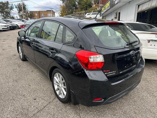 2013 Subaru Impreza 2.0i Premium
