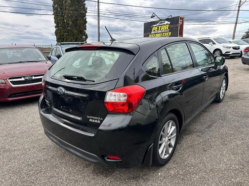 2013 Subaru Impreza 2.0i Premium