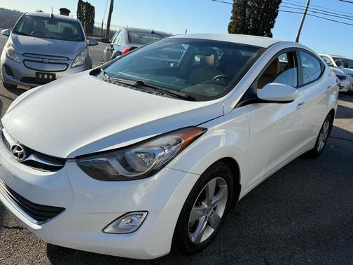 2013 Hyundai ELANTRA Limited