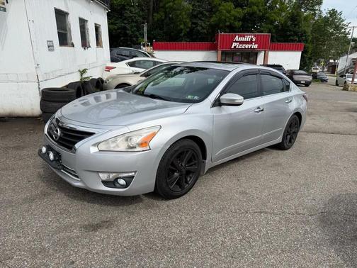 Brilliant Silver 2015 Nissan Altima 2.5 SV