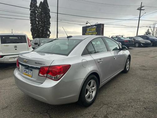 2015 Chevrolet Cruze 1LT
