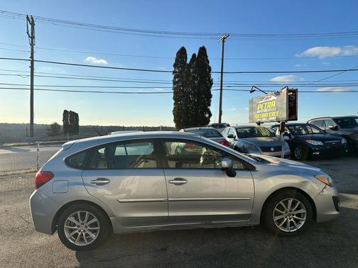 2013 Subaru Impreza 2.0i Premium