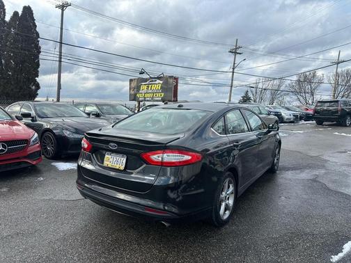 2014 Ford Fusion SE