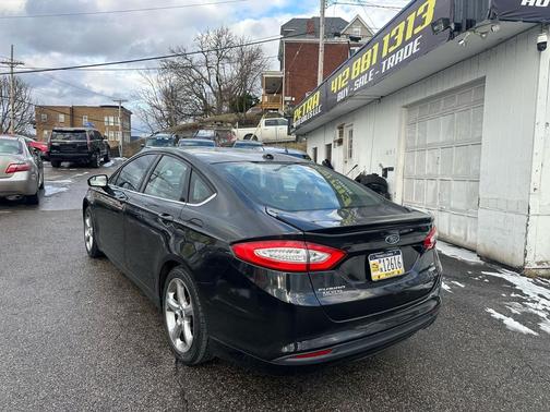 2014 Ford Fusion SE