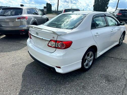 2011 Toyota Corolla S