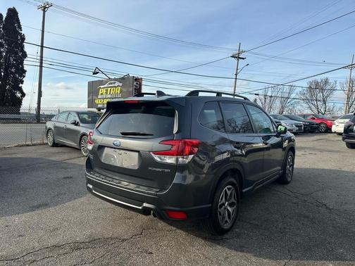 2021 Subaru Forester Premium