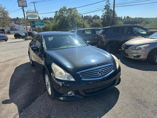 2013 INFINITI G37x Base