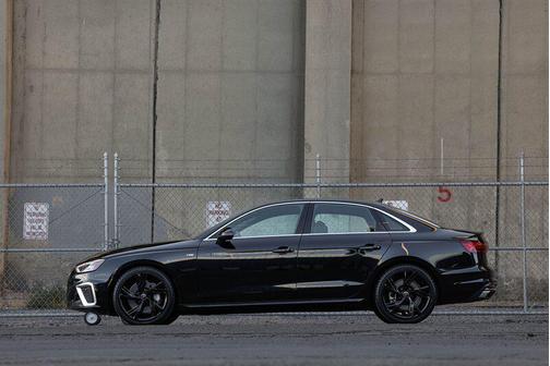 2023 Audi A4 45 S line Premium Plus