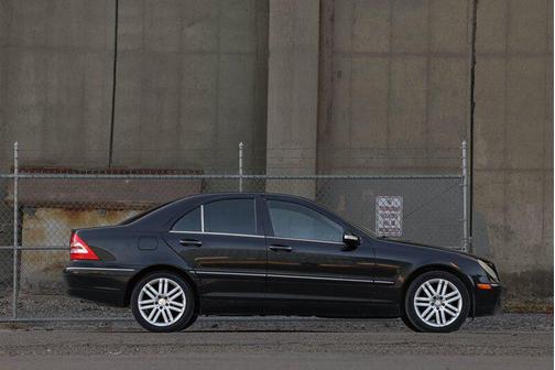 2004 Mercedes-Benz C-Class C 240