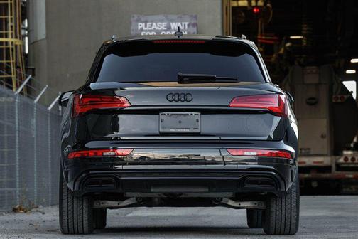 2024 Audi Q5 e 55 S line Premium Plus