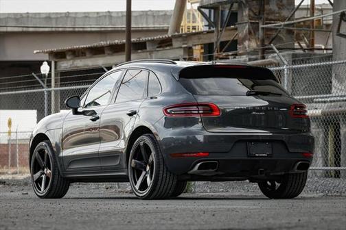 2017 Porsche Macan Base