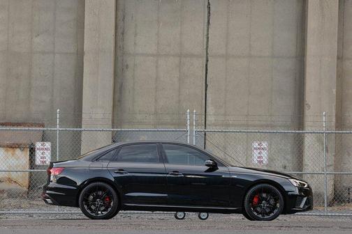 2022 Audi A4 45 S line Premium Plus