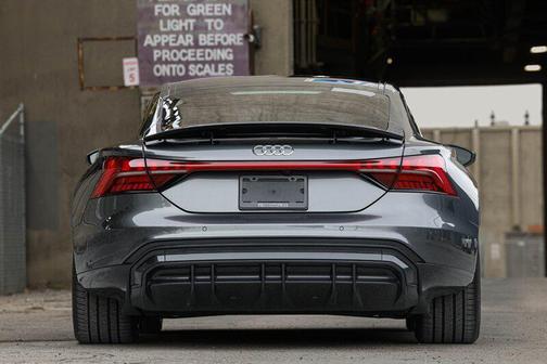 2023 Audi e-tron GT Premium Plus quattro