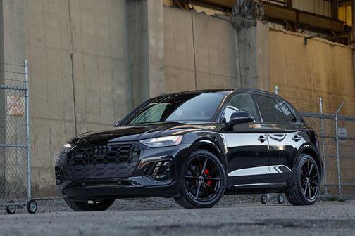 Mythos Black Metallic 2025 Audi Q5 55 S line Premium Plus