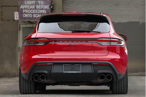 2022 Porsche Macan 