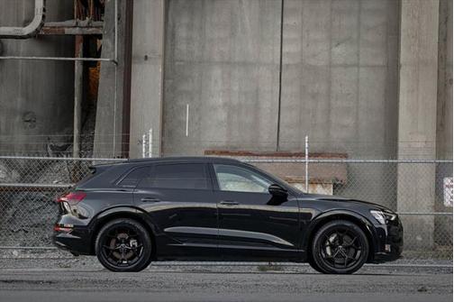 2021 Audi e-tron Premium