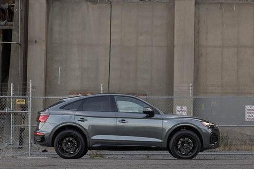 2022 Audi Q5 45 S line Premium Plus