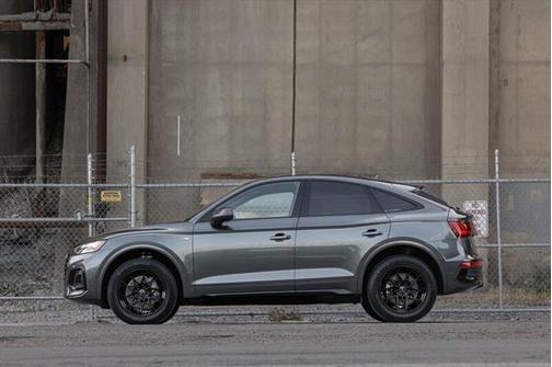 2022 Audi Q5 45 S line Premium Plus