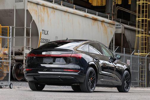 2023 Audi e-tron Sportback S line Premium Plus