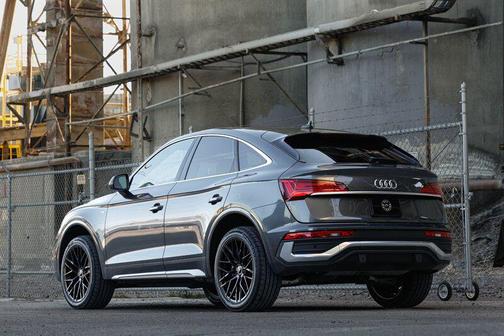 Daytona Gray Pearl Effect 2021 Audi Q5 45 Premium Plus