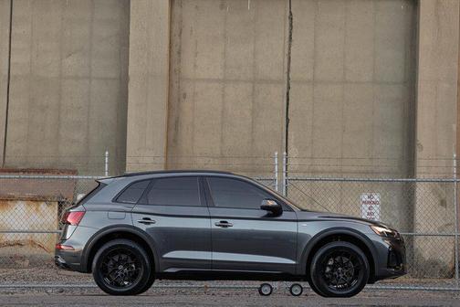 2023 Audi Q5 45 S line Premium Plus