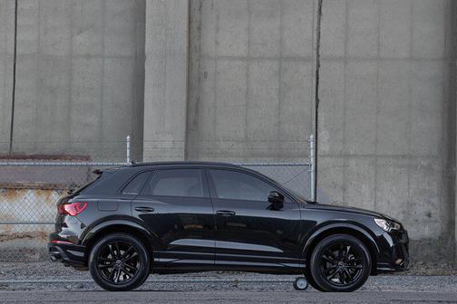 2022 Audi Q3 45 S line Premium Plus