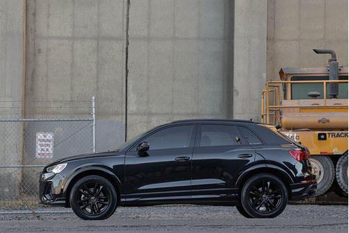 2022 Audi Q3 45 S line Premium Plus