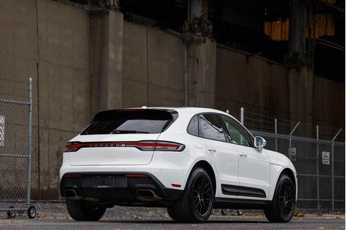2024 Porsche Macan 