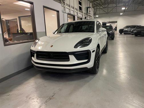 2024 Porsche Macan 