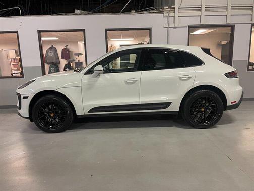 2024 Porsche Macan 