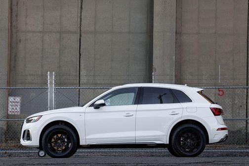 2023 Audi Q5 e 55 S line Premium Plus