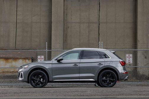 2023 Audi Q5 e 55 S line Premium Plus