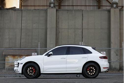 2017 Porsche Macan Turbo