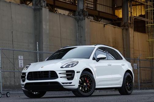 2017 Porsche Macan Turbo