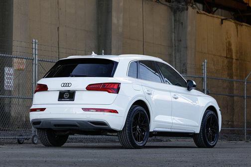 2018 Audi Q5 2.0T Premium Plus