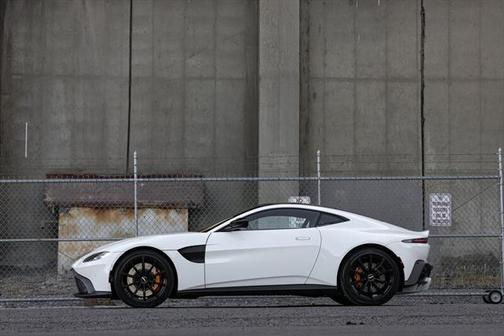 2020 Aston Martin Vantage