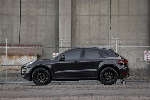 2017 Porsche Macan Base