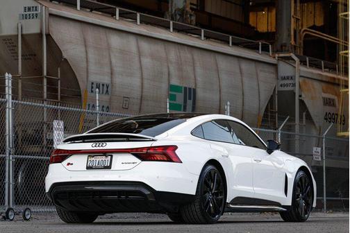 2023 Audi RS e-tron GT quattro