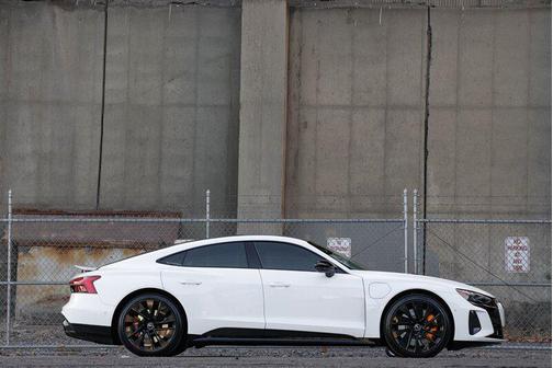 2023 Audi RS e-tron GT quattro