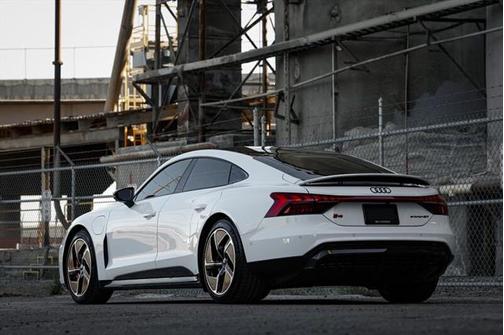 2023 Audi RS e-tron GT quattro