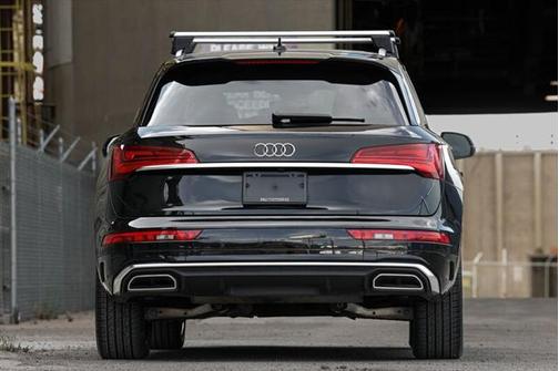 2022 Audi Q5 45 S line Premium Plus