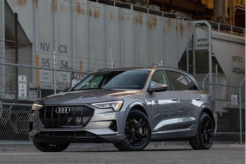 2021 Audi e-tron Premium