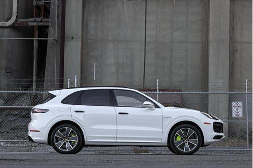 2020 Porsche Cayenne E-Hybrid S