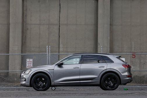 2021 Audi e-tron Premium