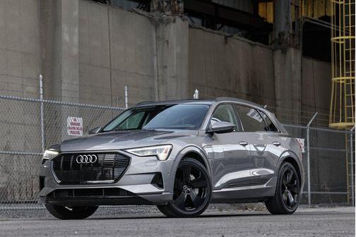 2021 Audi e-tron Premium