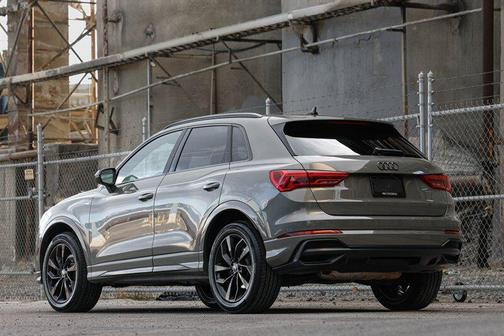 2022 Audi Q3 45 S line Premium Plus