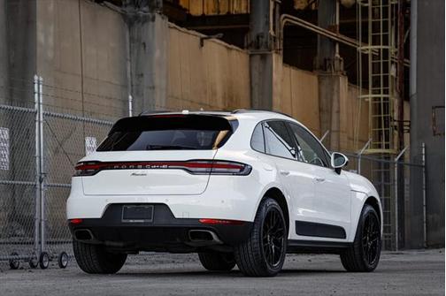 2021 Porsche Macan Base