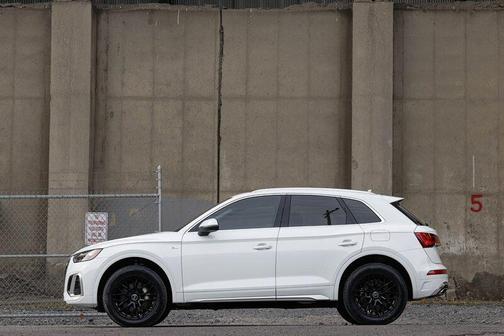 2023 Audi Q5 e 55 S line Premium Plus