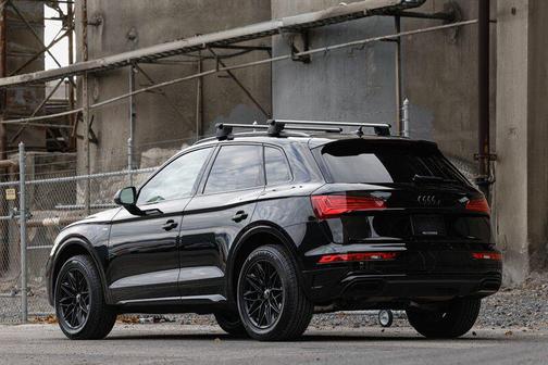 2023 Audi Q5 45 S line Premium Plus